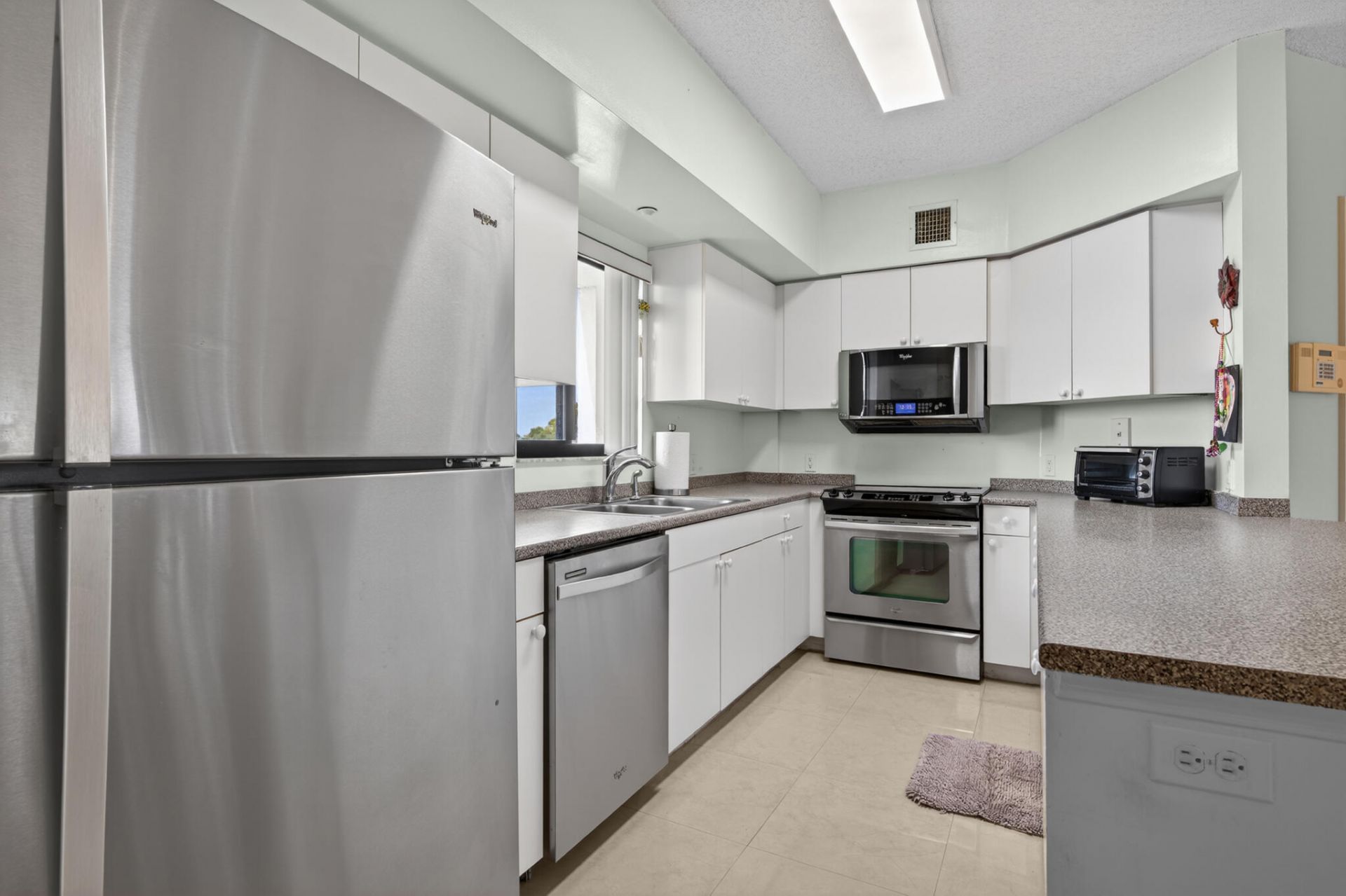 2015 Lavers Circle, Unit 403, Delray Beach, FL 33444 Photo