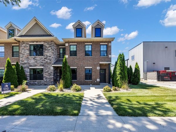 331 E Main Street , Solon, IA 52333