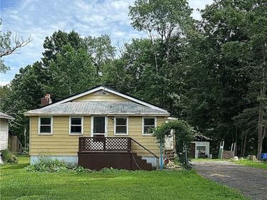 19 Lakecrest Avenue, Lakewood, NY 14750