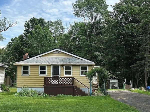 19 Lakecrest Avenue, Lakewood, NY 14750