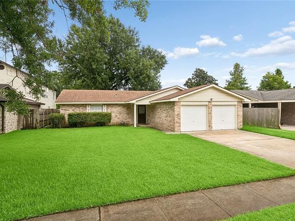1728 GREENWOOD Drive , LaPlace, LA 70068