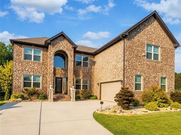 416 Saffron Lane, Mcdonough, GA 30252
