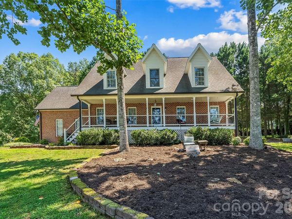 313 Springwood Drive NE, Valdese, NC 28690