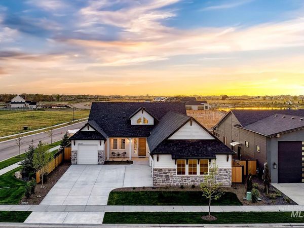 21800 Big Wood Way, Star, ID 83669