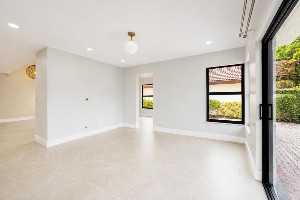21669 Town Place Drive, Boca Raton, FL 33433 Photo