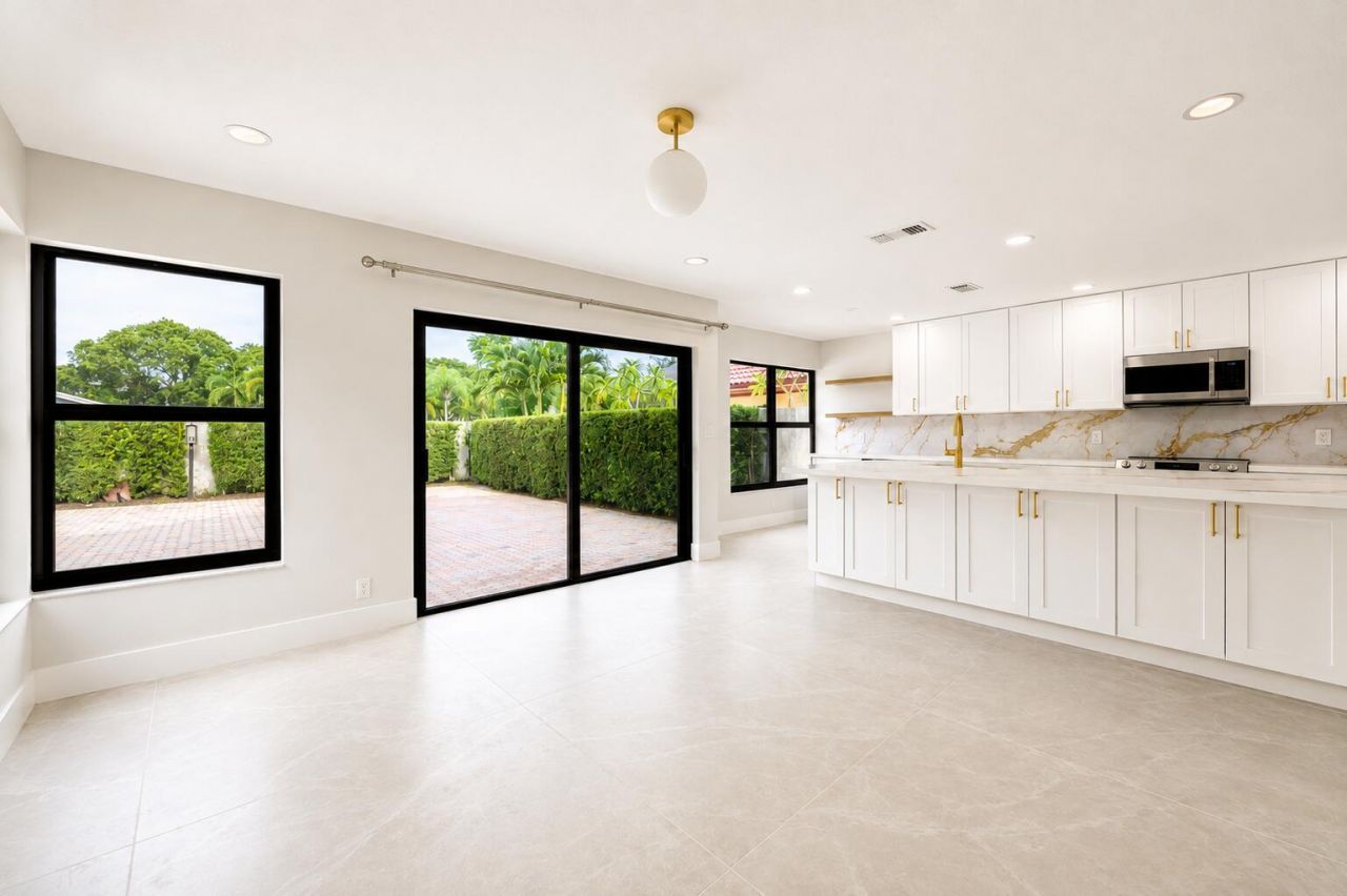 21669 Town Place Drive, Boca Raton, FL 33433 Photo