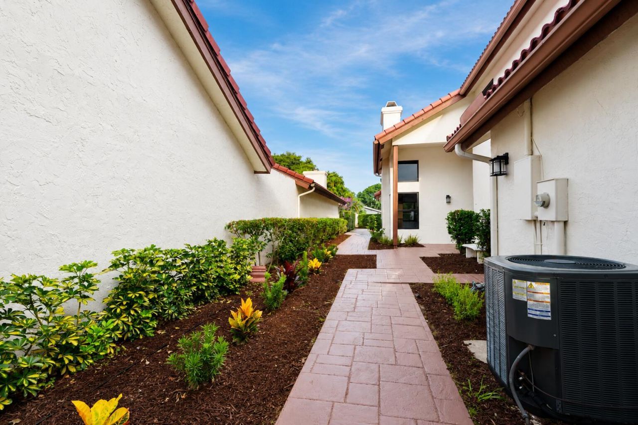 21669 Town Place Drive, Boca Raton, FL 33433 Photo