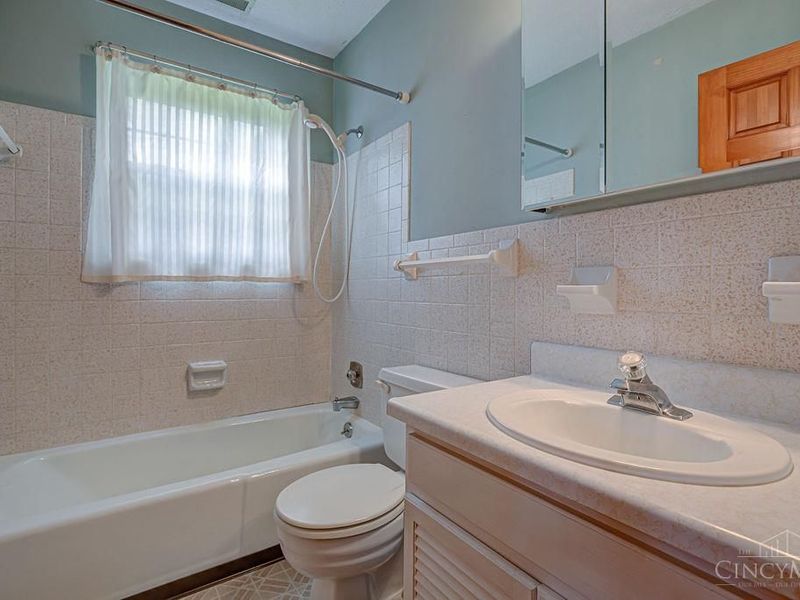 8254 Meadowlark Drive, Carlisle, OH 45005 Photo 18