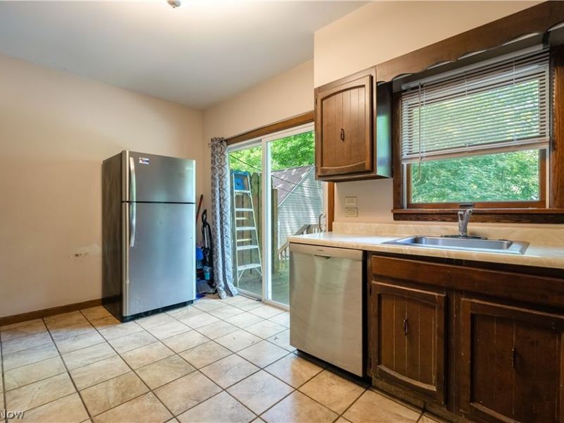 151 Overlook Drive, Alliance, OH 44601 Photo 17