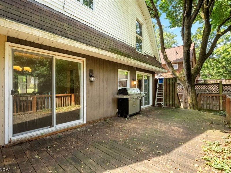 151 Overlook Drive, Alliance, OH 44601 Photo 2