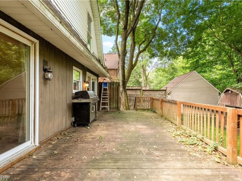 151 Overlook Drive, Alliance, OH 44601 Photo 6