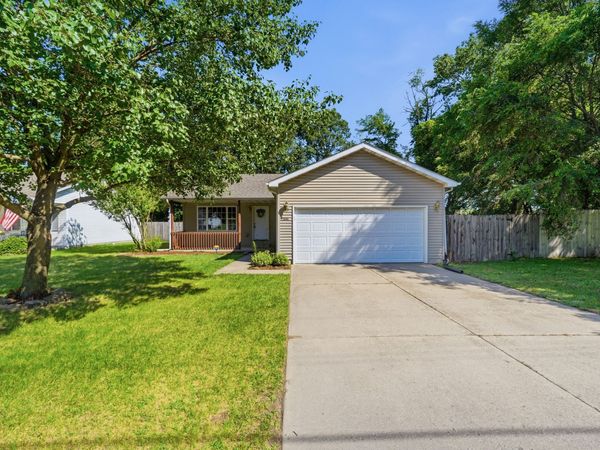 3846 Schneider Street , Lake Station, IN 46405
