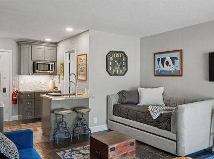 11589 Snowpeak Way , Unit #106, Truckee, CA 96161 Photo
