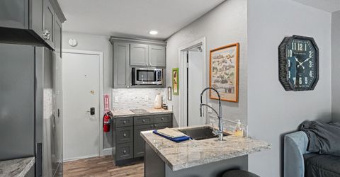 11589 Snowpeak Way , Unit #106, Truckee, CA 96161 Photo