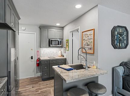 11589 Snowpeak Way , Unit #106, Truckee, CA 96161 Photo