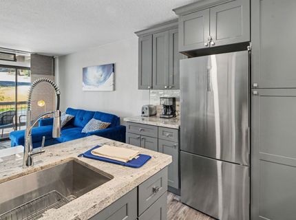 11589 Snowpeak Way , Unit #106, Truckee, CA 96161 Photo