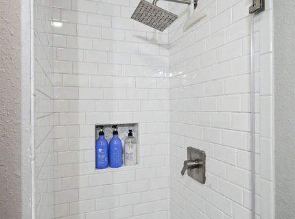 11589 Snowpeak Way , Unit #106, Truckee, CA 96161 Photo