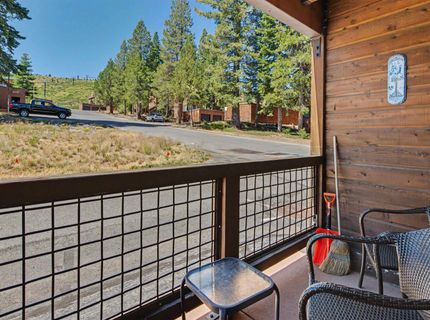 11589 Snowpeak Way , Unit #106, Truckee, CA 96161 Photo