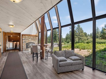 11589 Snowpeak Way , Unit #106, Truckee, CA 96161 Photo