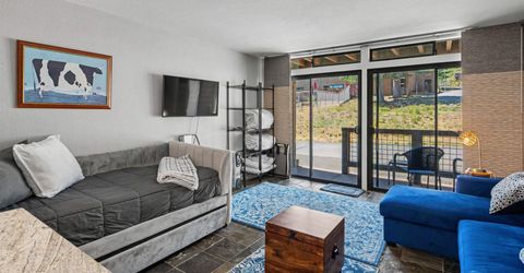 11589 Snowpeak Way , Unit #106, Truckee, CA 96161 Photo