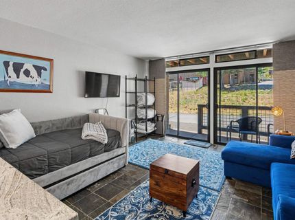 11589 Snowpeak Way , Unit #106, Truckee, CA 96161 Photo