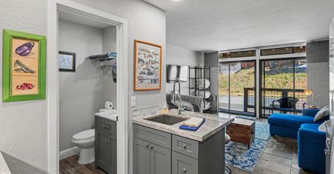 11589 Snowpeak Way , Unit #106, Truckee, CA 96161 Photo