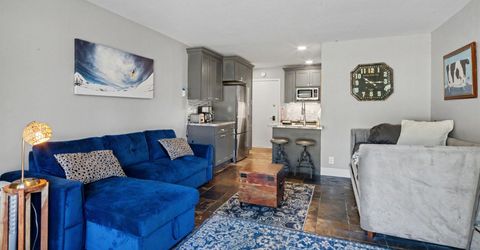 11589 Snowpeak Way , Unit #106, Truckee, CA 96161 Photo