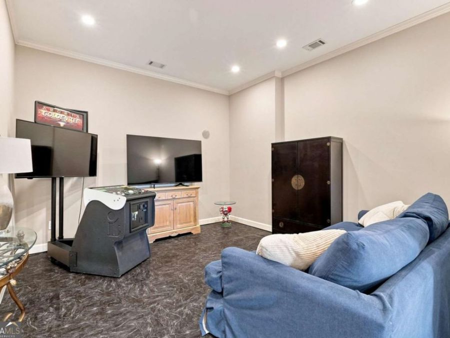 Property Image 63