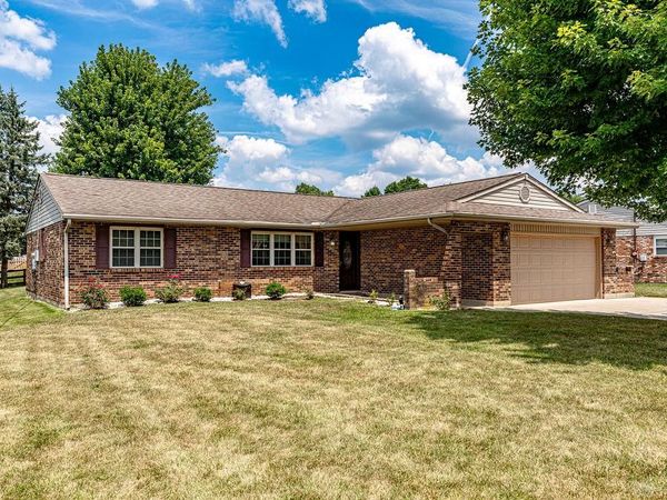 8254 Meadowlark Drive, Carlisle, OH 45005
