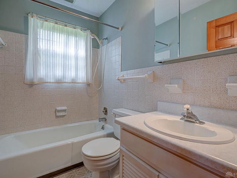 8254 Meadowlark Drive, Carlisle, OH 45005 Photo 22