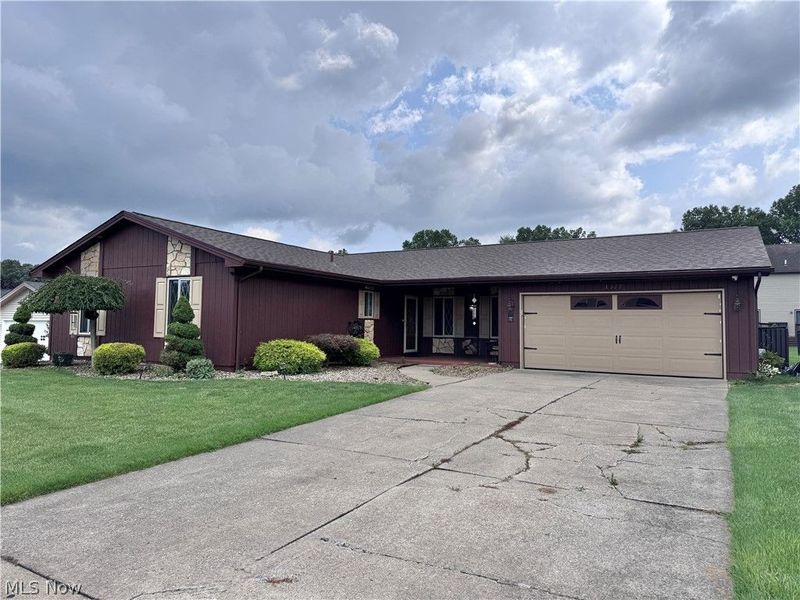 1327 Huntington Court, Boardman, OH 44512 Photo 1