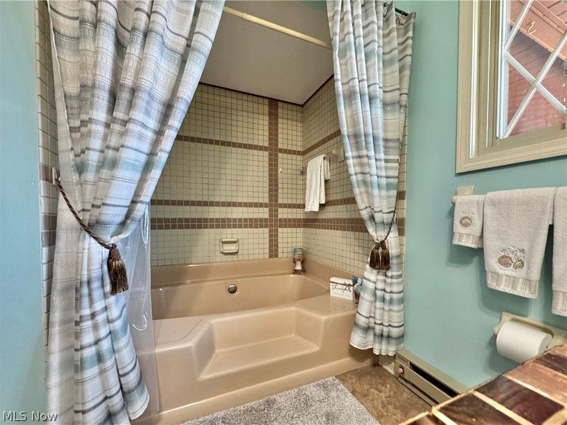 1327 Huntington Court, Boardman, OH 44512 Photo 13