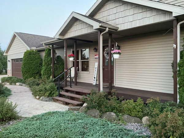 1929 Lakes Edge Lane, Friendship, WI 53934
