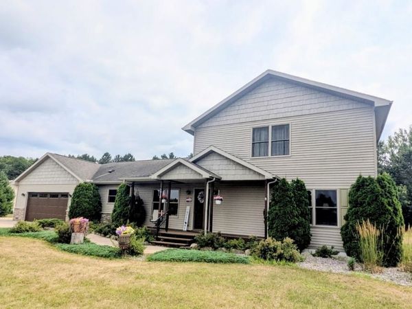 1929 Lakes Edge Lane, Friendship, WI 53934