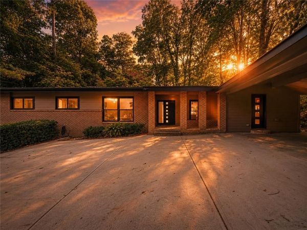 3868 Allsborough Drive, Tucker, GA 30084