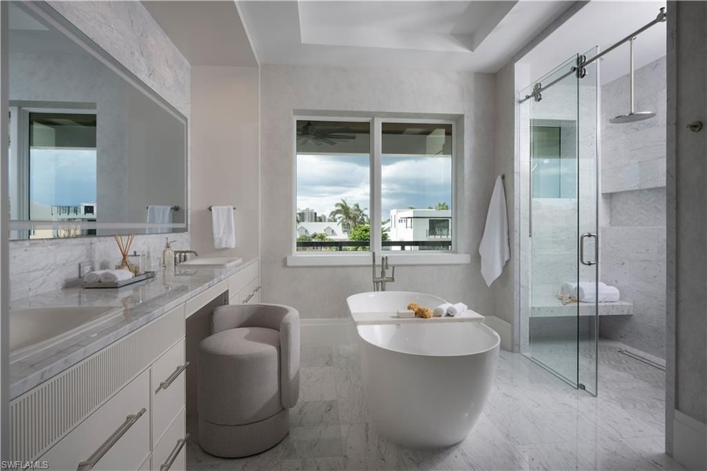 141 Channel Dr , Naples, FL 34108 Photo