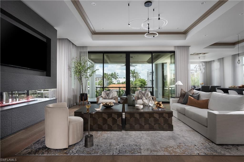 141 Channel Dr , Naples, FL 34108 Photo