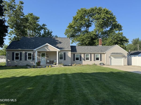 226 E Plum Street, Deshler, OH 43516