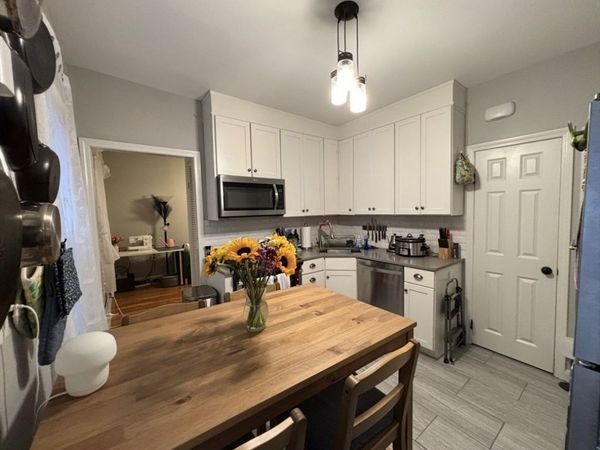 5-7 Marcella Street, Unit 1, Cambridge, MA 02141