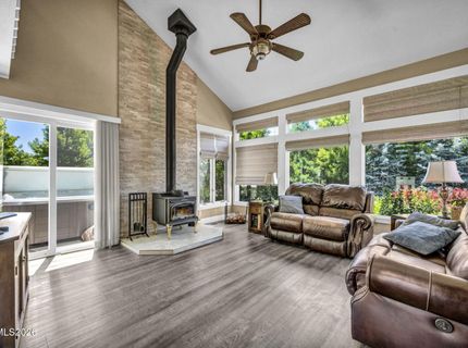 892 Marion Way, Gardnerville, NV 89460 Photo