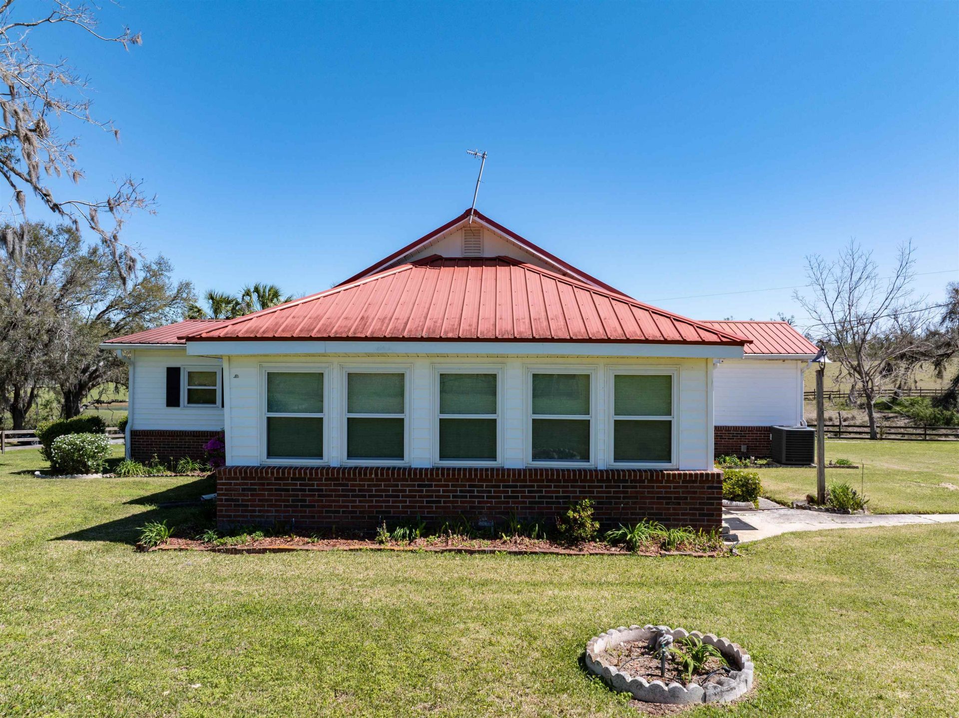 511 SW Sundown Creek Road, Madison, FL 32340 Photo