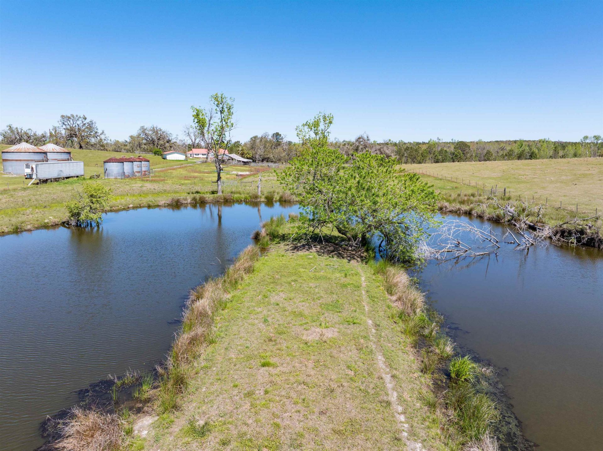 511 SW Sundown Creek Road, Madison, FL 32340 Photo