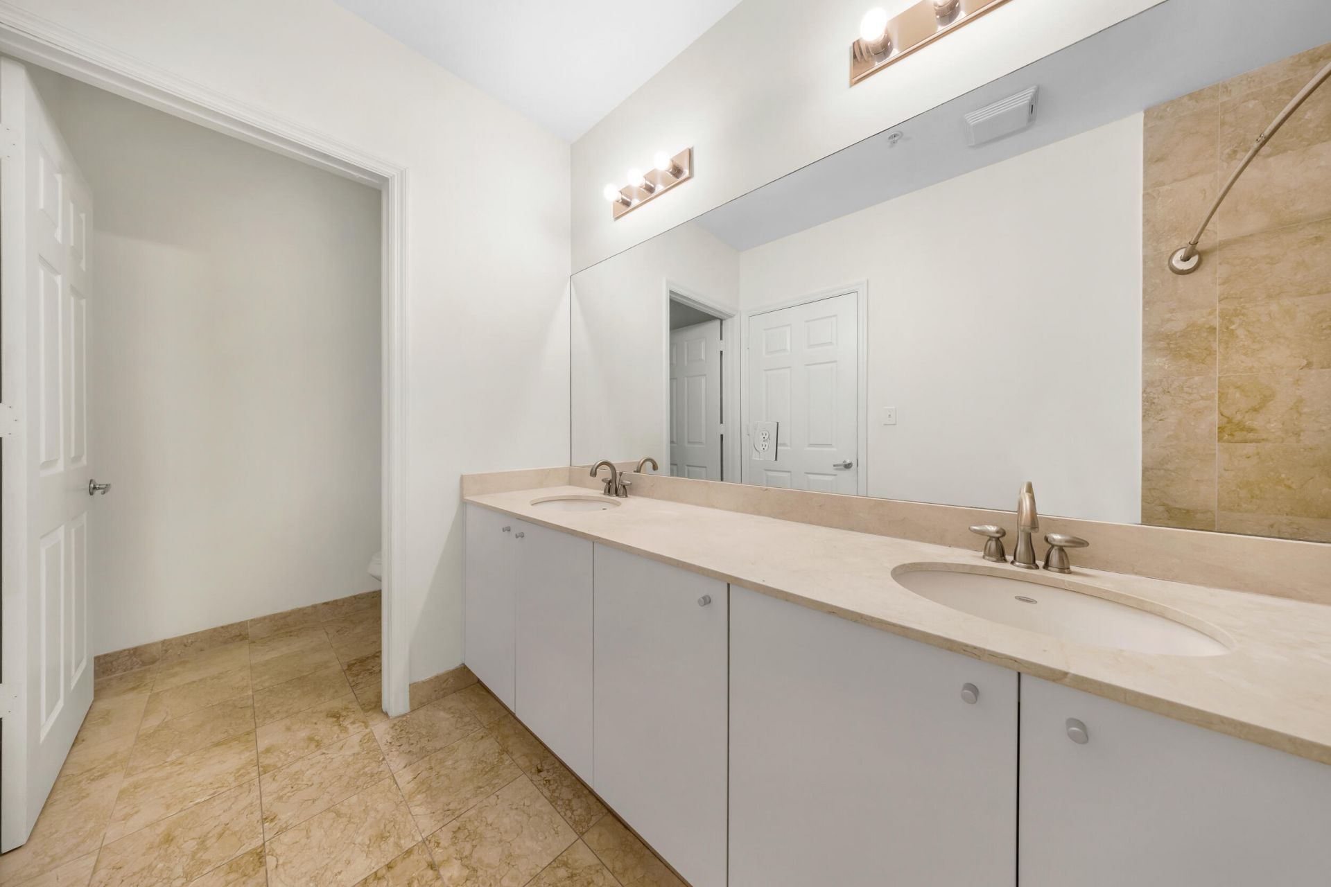 2100 Van Buren Street, Unit 206, Hollywood, FL 33020 Photo