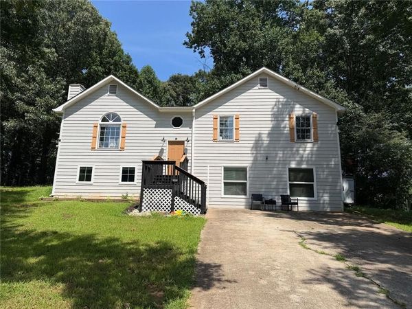 137 Landing Lane , Powder Springs, GA 30127