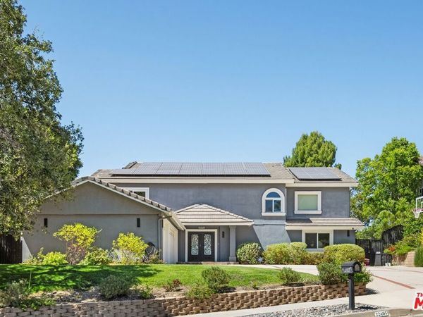 22405 Calipatria Drive , Calabasas, CA 91302