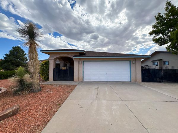6750 Colorado Court NE, Rio Rancho, NM 87144