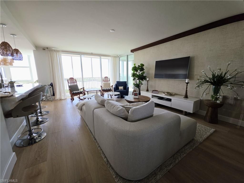 5550 Heron Point Dr, Unit 903, Naples, FL 34108 Photo