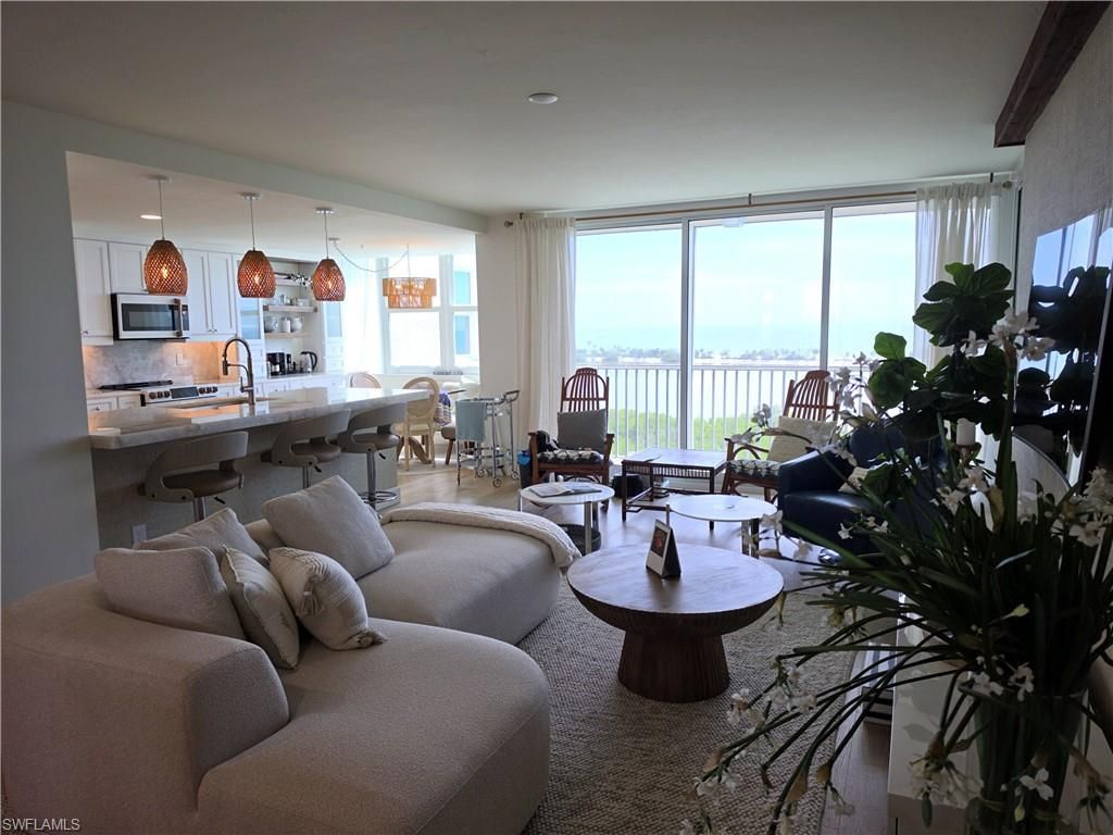 5550 Heron Point Dr, Unit 903, Naples, FL 34108 Photo