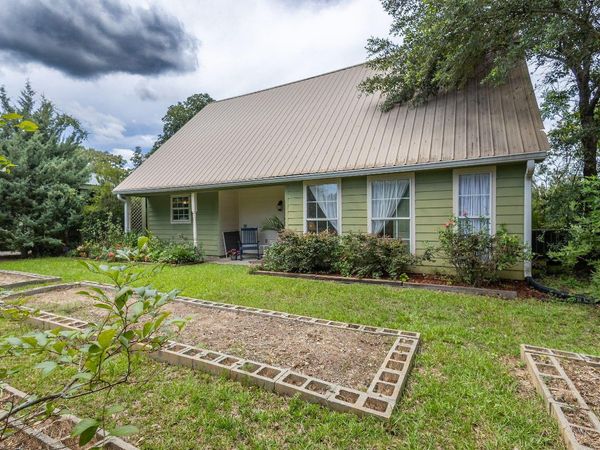 76 Shadow Lake Dr., Hattiesburg, MS 39401