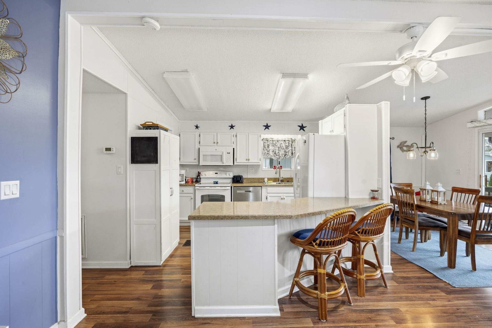 1802 Sunrise Dr. Photo 8